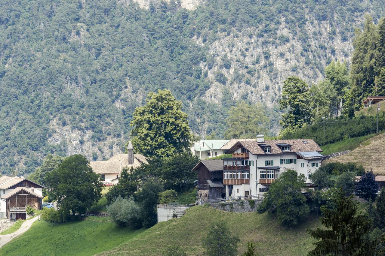 Berggasthof Locanda Alpina Dorfner Монтанья Екстер'єр фото